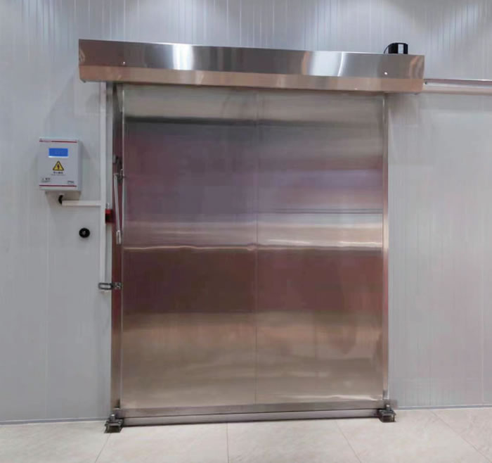 Manual heavy-duty sliding door 